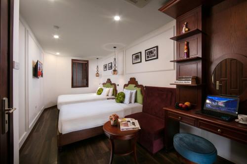 room detail thumbnail 0