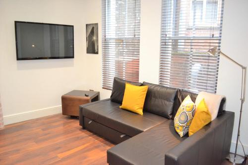 OnPoint - 2 Bed Apartment City Centre Ideal Location!