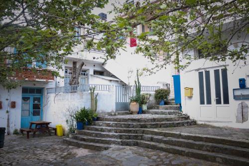  Gonies Square House in Goníai