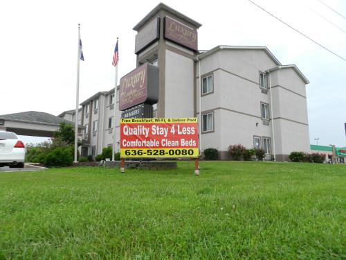 Luxury Inn & Suites Troy