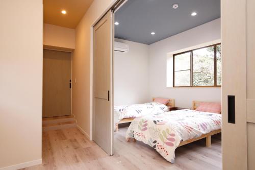 KANAU KANAU is a popular choice amongst travelers in Gojo, whether exploring or just passing through. The property offers a high standard of service and amenities to suit the individual needs of all travele