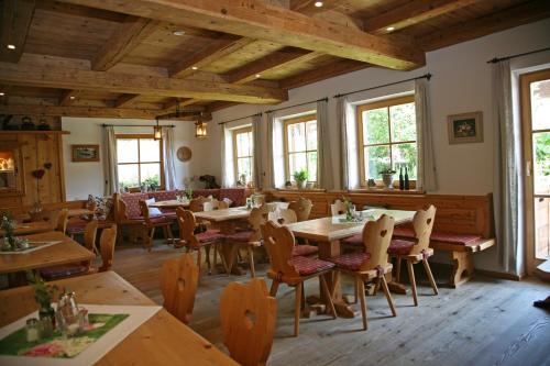 Restaurant, Beim Nuihausa in Reit im Winkl