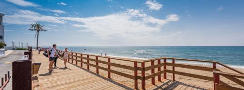 Studio with Terrace and Sea View image 8