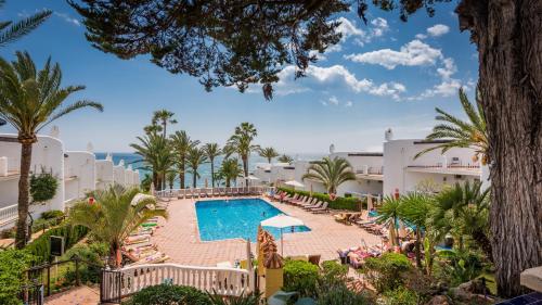 Θέα, Macdonald Leila Playa Resort in Μίχας