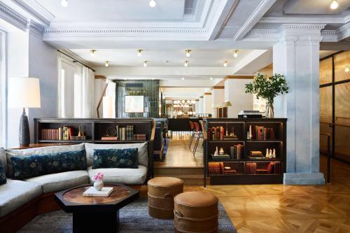 Lobby, Hotel Revival Baltimore near Baltimore Museum of Art