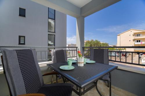 Apartment with Balcony