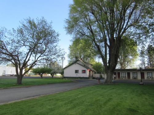 The Willows Motel in Hartline