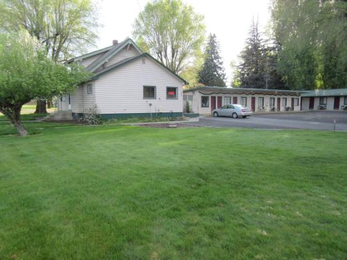 The Willows Motel in Hartline