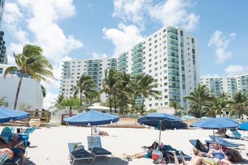 The Tides on Miami Hollywood Bay View Apartments 1B Hallandale Beach