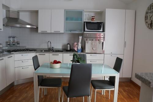 廚房, El Campizòl (El Campizol) in 德利納