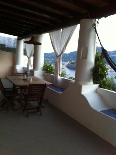 Harmattan – Lipari, WA