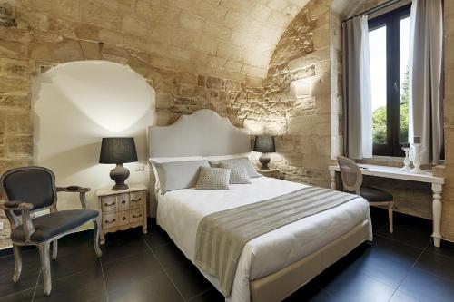 Itria Palace Set in a prime location of Ragusa, Itria Palace puts everything the city has to offer just outside your doorstep. The property offers guests a range of services and amenities designed to provide comfo