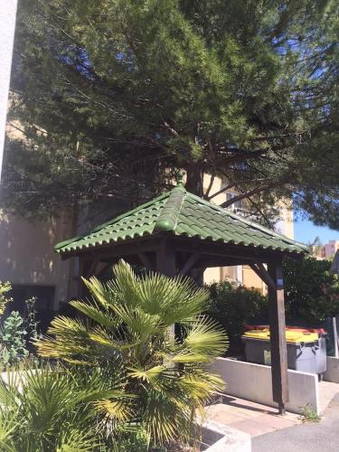 Grand appartement Le Prado avec terrasse in Prunet