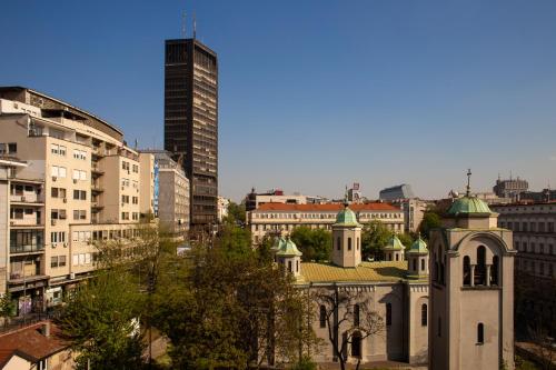 One Bedroom Apartment with City View