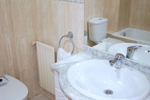  Pensión Cinco Villas in Logroño