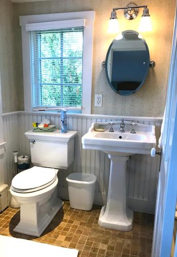 Queen Room with Garden View