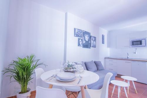 アパルタメントス ナヒラ スイーツ 3000