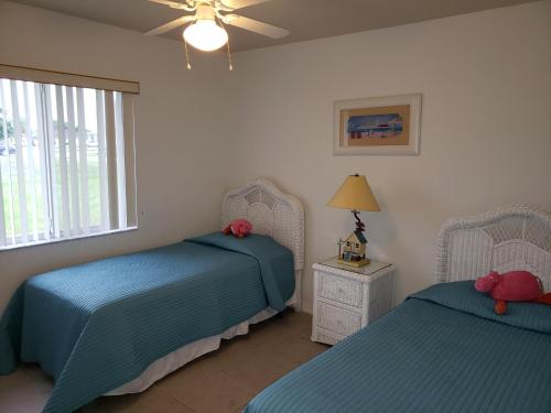 Villa Cape Coral Paradise Vacation Home 4/2 Pool Jacuzzi Cape Coral Florida - image 3