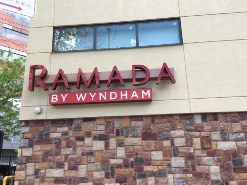 Ramada by Wyndham Bronx Terminal - Hotel - Bronx