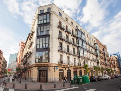 Cosy Room - Guggen º PARKING FREE, Bilbao (photo 8)