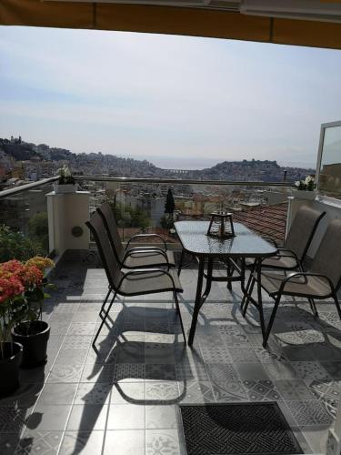  Souzana's Apartment - Unique View- Μονοκατοικια! in Kavala