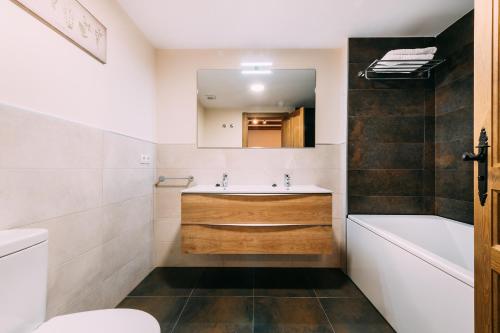Bathroom, Casa Rural Monte Perdido in Sarvise