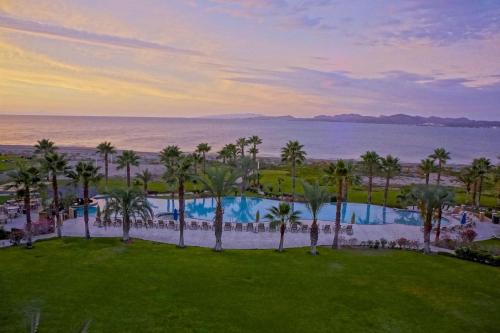 Paraiso Del Mar Resort E303 2 Bed by Casago