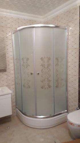 MAVI KOSK UZUNGOL