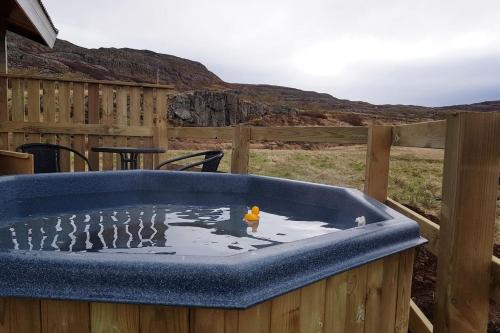 Hvammur 3 Hrakhólar with private hot tub (Hvammur 3 Hrakholar with private hot tub) in Berufjardarvatn