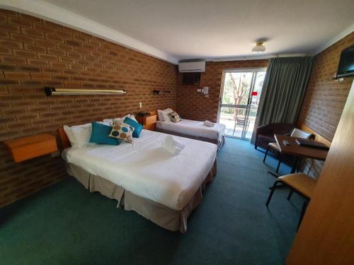 Corowa Golf Club Motel in โคโรว่า