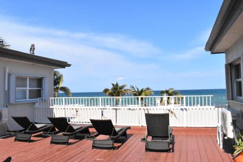 Golden Sand Oceanfront image 13