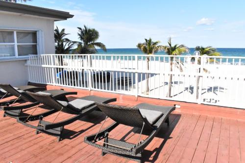 Golden Sand Oceanfront - image 12