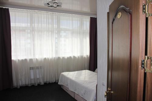 Business Hotel - main image