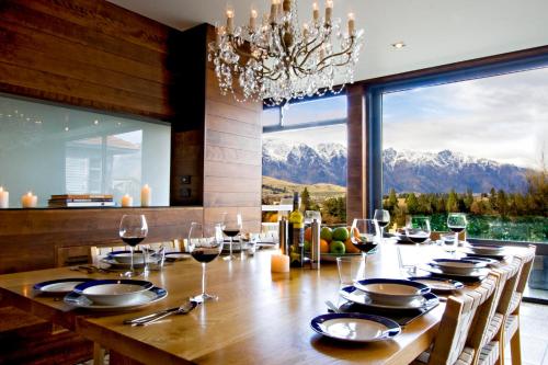 Forty Two by Amazing Accom - Accommodation - Queenstown