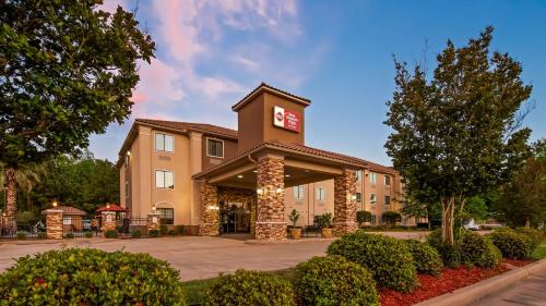 Best Western Plus Crown Colony Inn&Suites - Hotel - Lufkin