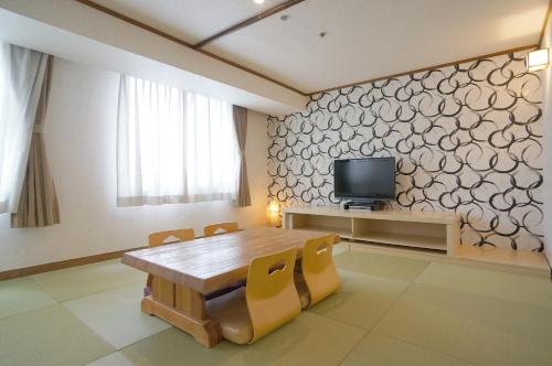 Japanese-Style Room