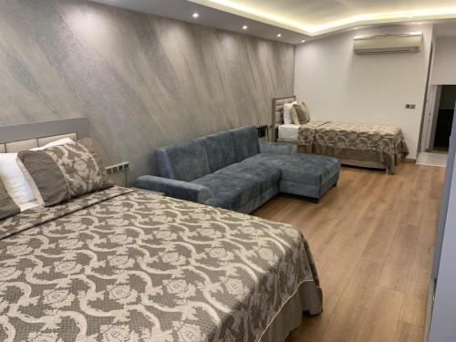 Regency World Hotel&Suites