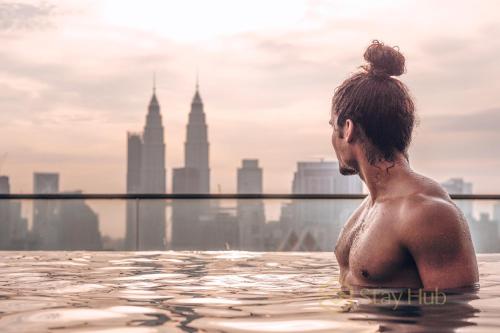 Regalia Residence The Sky Pool Suite Kuala Lumpur