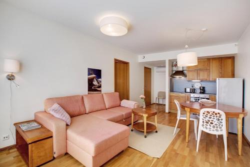 Solar Apartments - Liberty Square - image 2