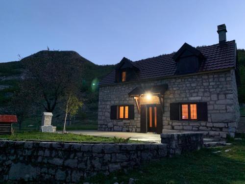 Lovcen Holiday Home