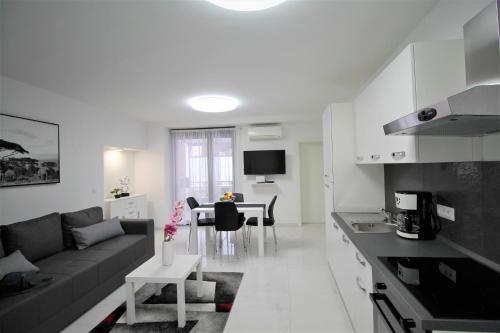  Arbel Apartments, Unterkunft in Poreč
