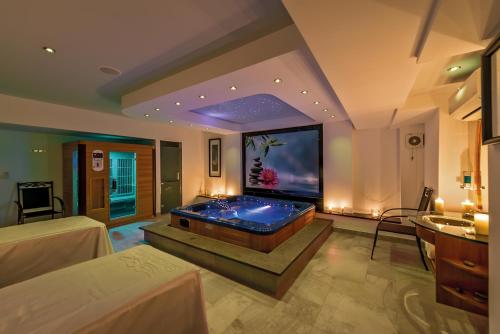 Grand Hotel Gozo - image 13
