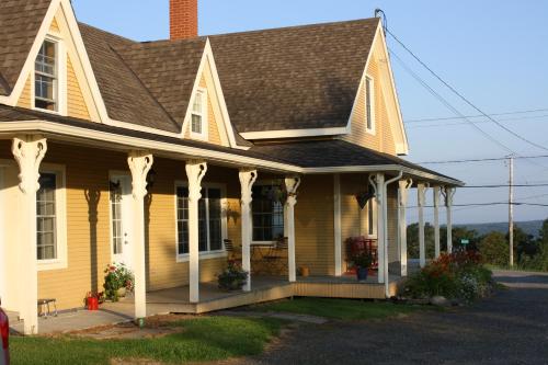 Gîte Au Blanc Marronnier - Accommodation - Racine