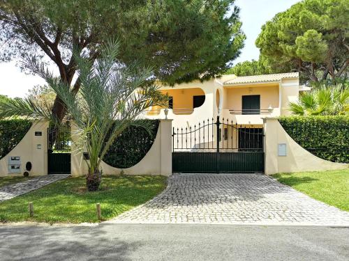 Villa Azaleas in Vilamoura