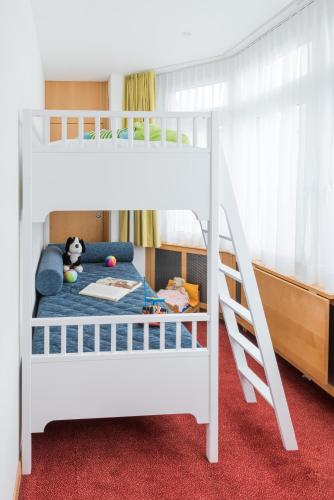 Hotel Schweizerhof St. Moritz - image 2