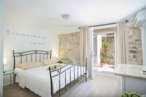  Guest house Mendi, Pension in Trogir