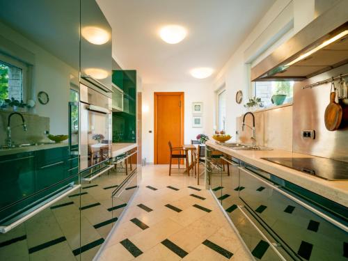 Villa Kamik by Interhome in 高斯特尼拉