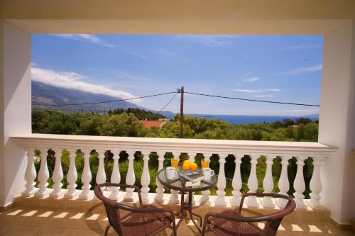 Liza's Villas gîte à louer Pesádha