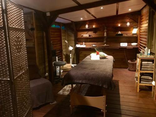 บริการนวด, Au Jardin Des Colibris Ecolodge&Spa in เดช์