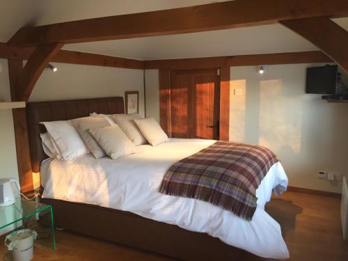 Thatched Cottage B&B in Hever